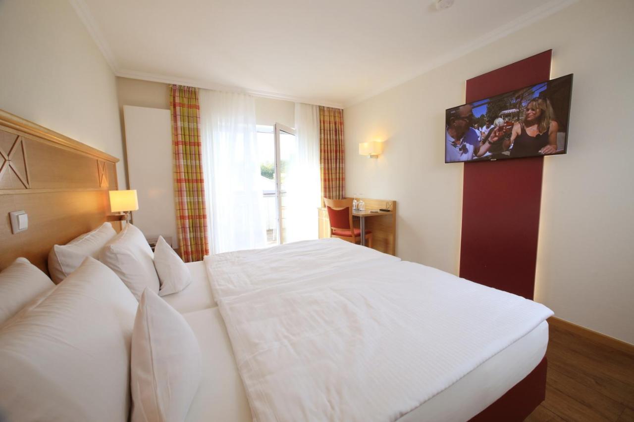 Landidyll Hotel Restaurant Birkenhof 클로스터컴드 외부 사진