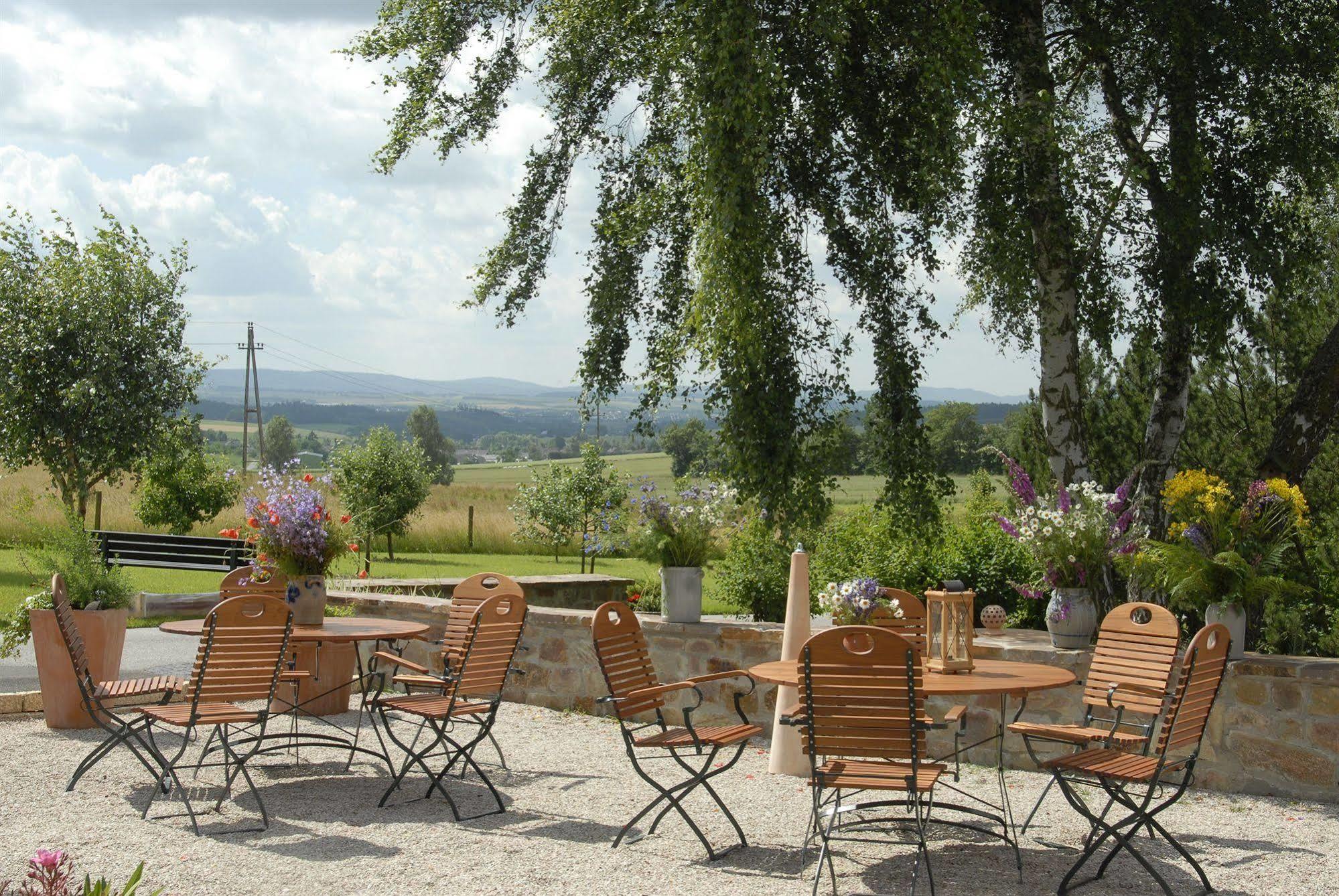 Landidyll Hotel Restaurant Birkenhof 클로스터컴드 외부 사진