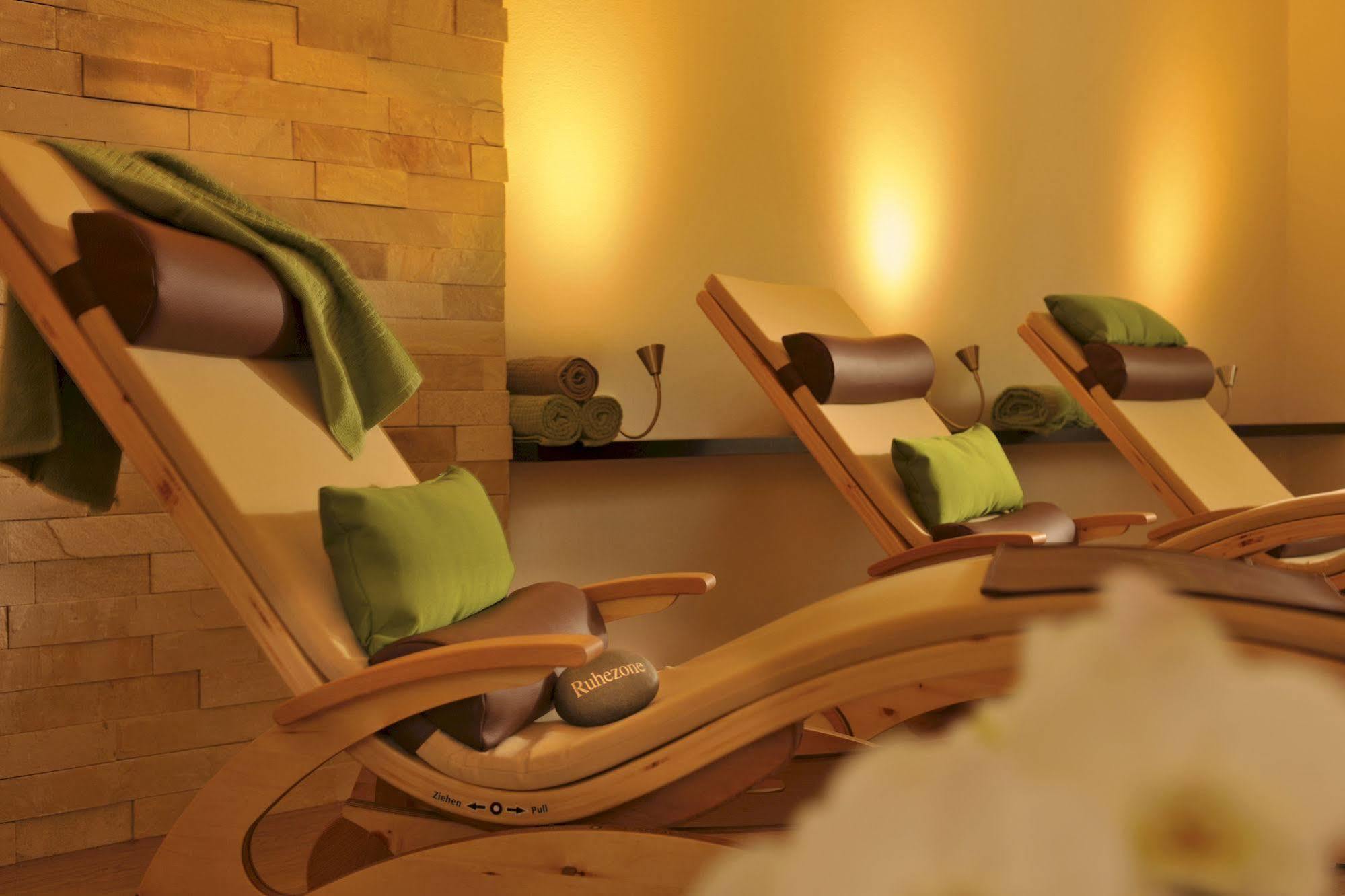 Landidyll Hotel Restaurant Birkenhof 클로스터컴드 외부 사진